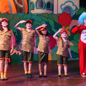 seussical-00345