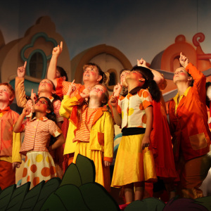 seussical-00741